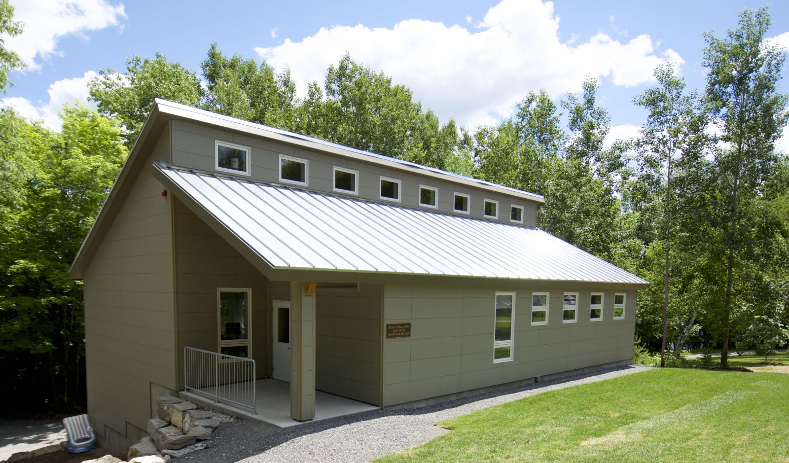 Jessie V. Deslauriers Centre for Biology